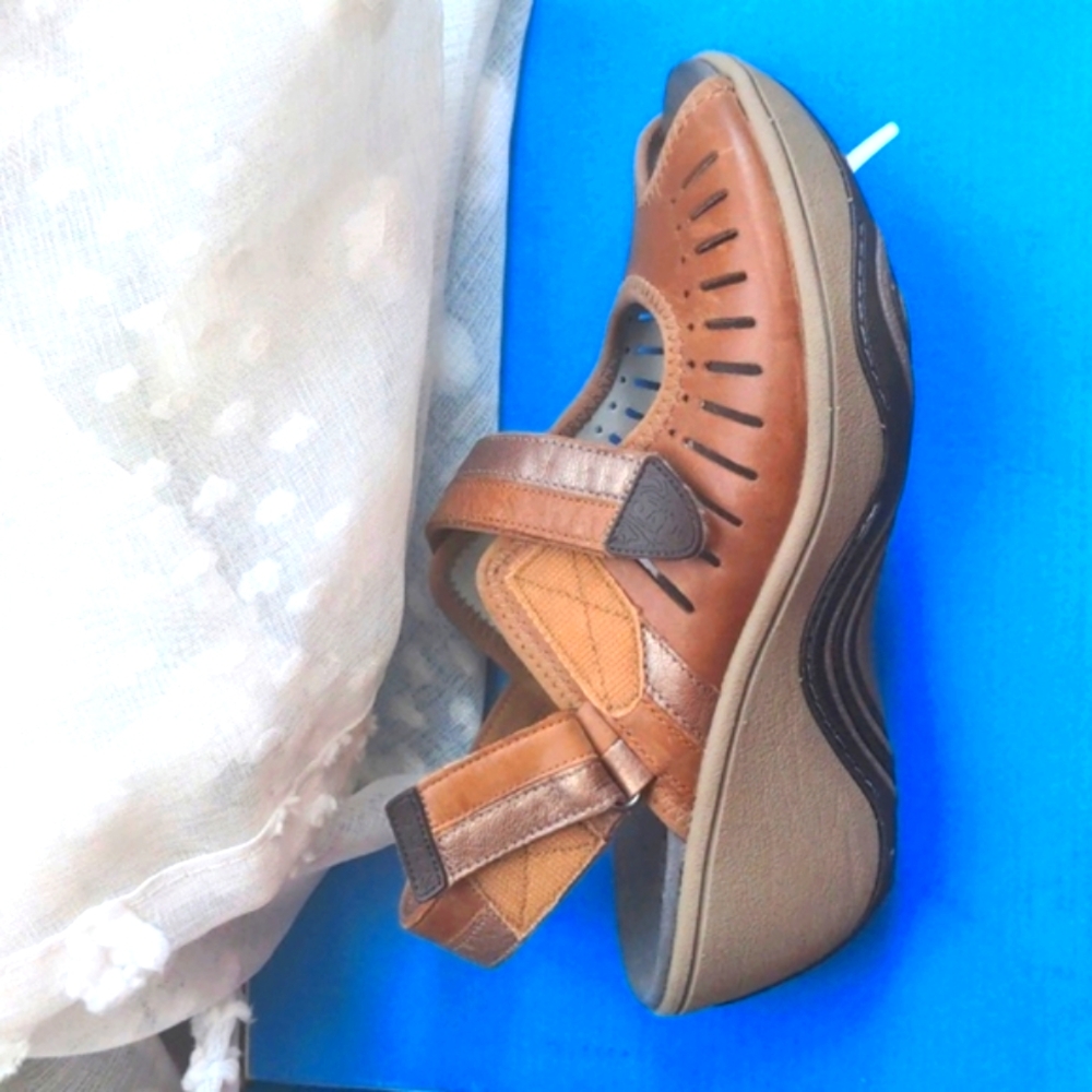 Clarks Privo Durian Wedge Sandals Size 6.5 M